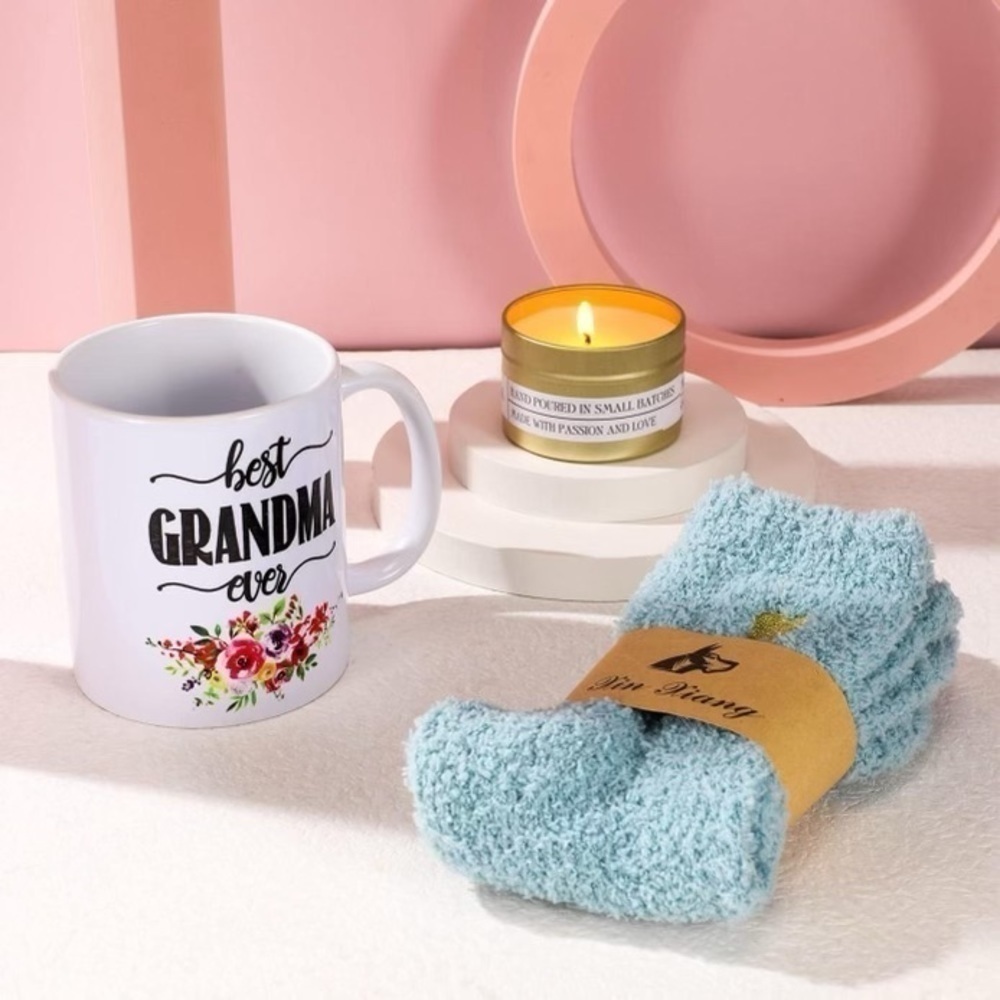 NEW LYMYF Best Grandma Ever Mug Cup Socks Candle for Nana
